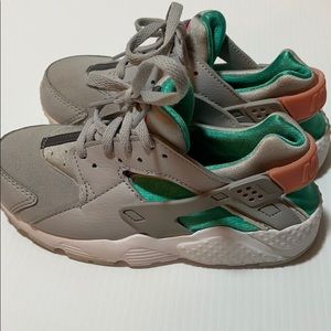 Nike Huarache Run Size 13